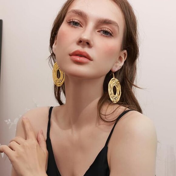 Big Gold Hollow Out Boho Geometric Hook Statement Gold Oval Dangle Earrings - Picture 4 of 6